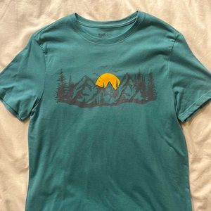 Short sleeve crew neck